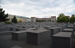 Мемориал жертвам Холокоста