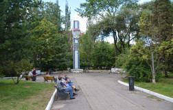 Сквер имени С. Туликова и орден Трудового Красного Знамени в Калуге