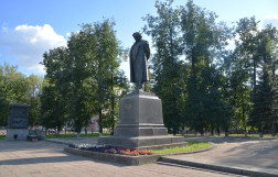 Памятник И.А. Крылову в Твери