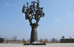 Мемориальное кладбище "Город ангелов" в Беслане