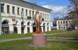 Памятник Ленину в Ростове
