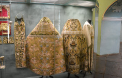 Экспозиция "Сокровища Ростовского кремля"