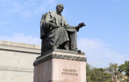 Памятник Александру Спендиаряну