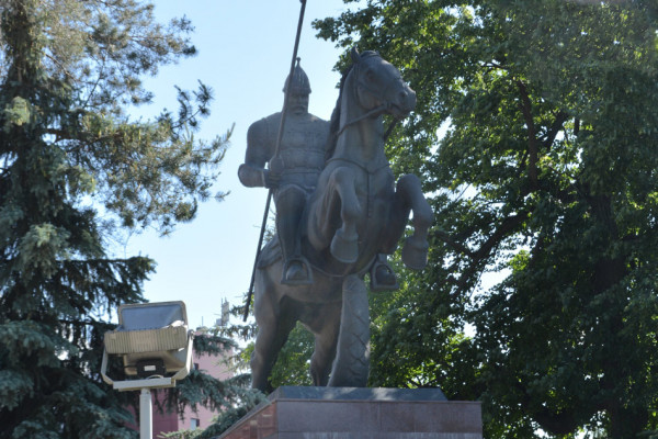 Памятник "Витязь" в Подольске
