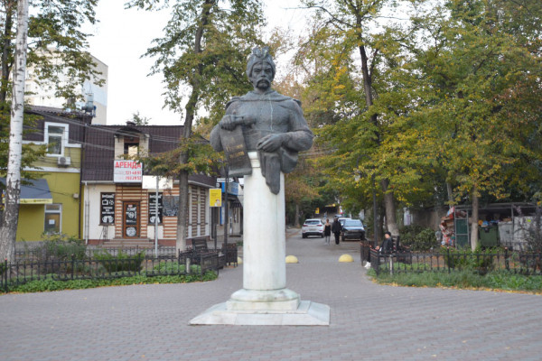 Памятник Богдану Хмельницкому в Симферополе