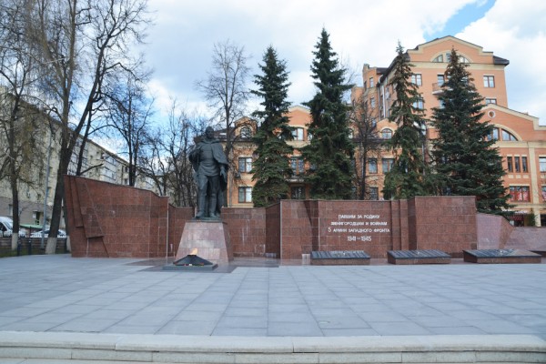 Мемориальный комплекс павшим за родину в годы Великой Отечественной войны (Звенигород)