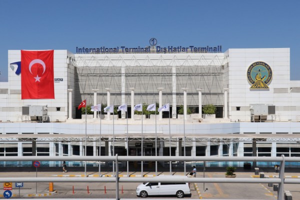 Как добраться от/до аэропорта Антальи