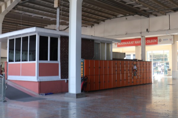 Камера хранения на ж/д вокзале Сиркеджи в Стамбуле